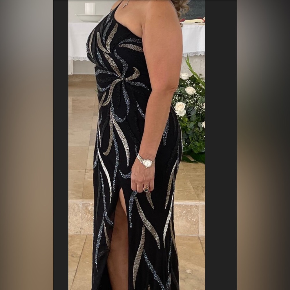 Cocktail dress , one strapped style , sexy!